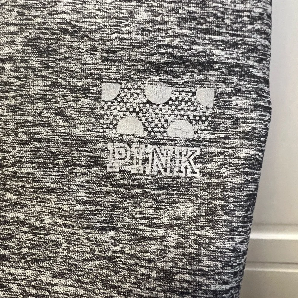 Victoria’s Secret PINK Athletic Capri Leggings Size Women’s Small Color Gray